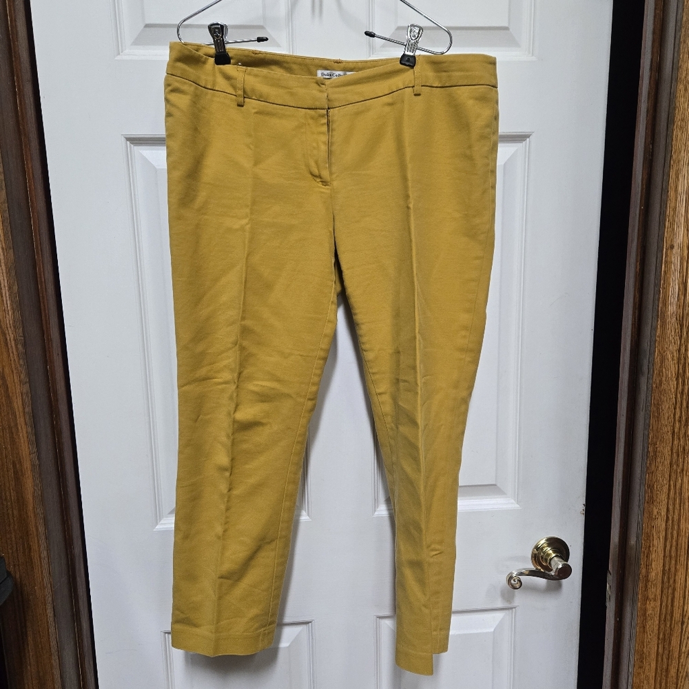 Dalia Mustard Yellow Cropped Ankle Pants